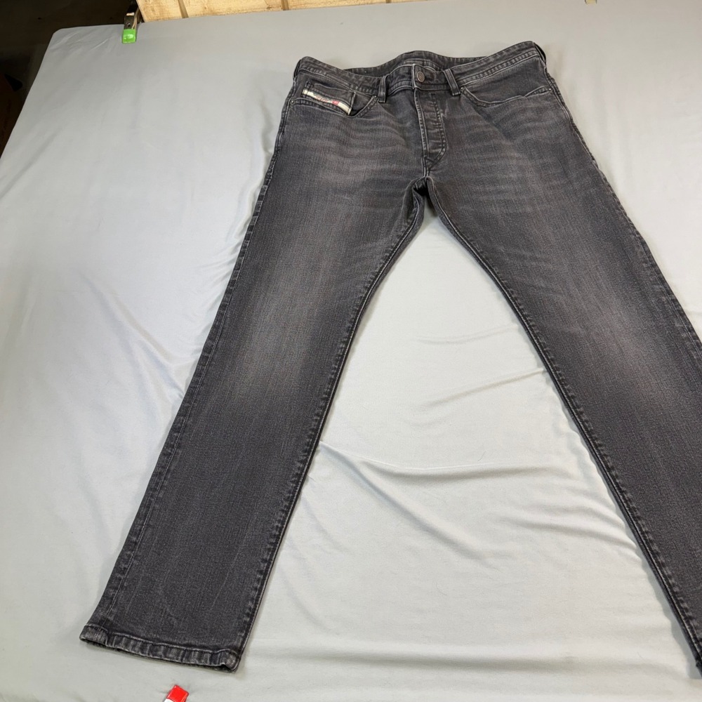 Diesel Men's Dark Gray Straight Jeans - Picture 2 of 16